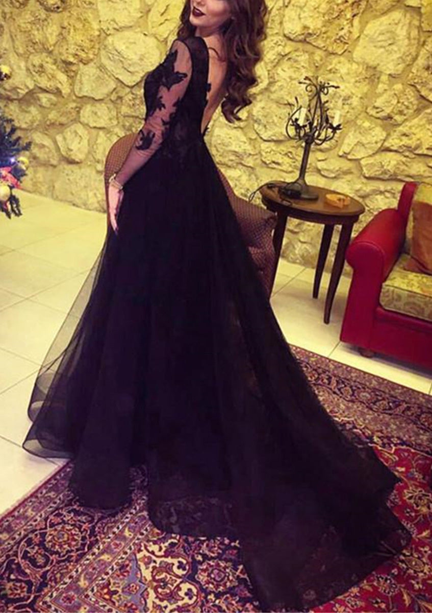 A-Line Sweetheart Tulle Sweep Train Evening Dress With Split Front Appliques Lace
